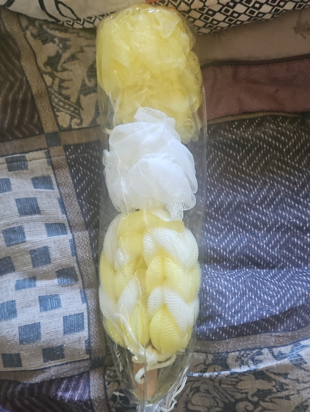 Yellow & White Bath Loofah Set
